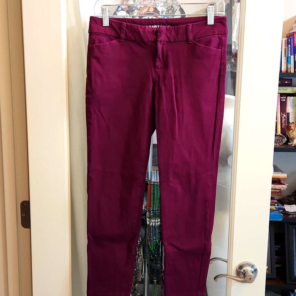 Old Navy Purple Pixie Mid-Rise Regular Pant